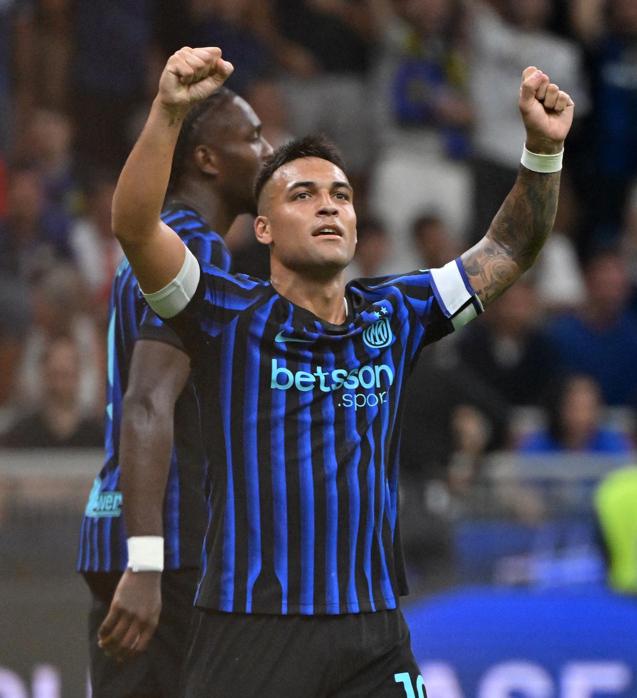 亚博APP-里程碑夜！国际米兰遗憾出局；意甲转会期刷纪录；压力陡增；赛程密集仍需轮换的简单介绍